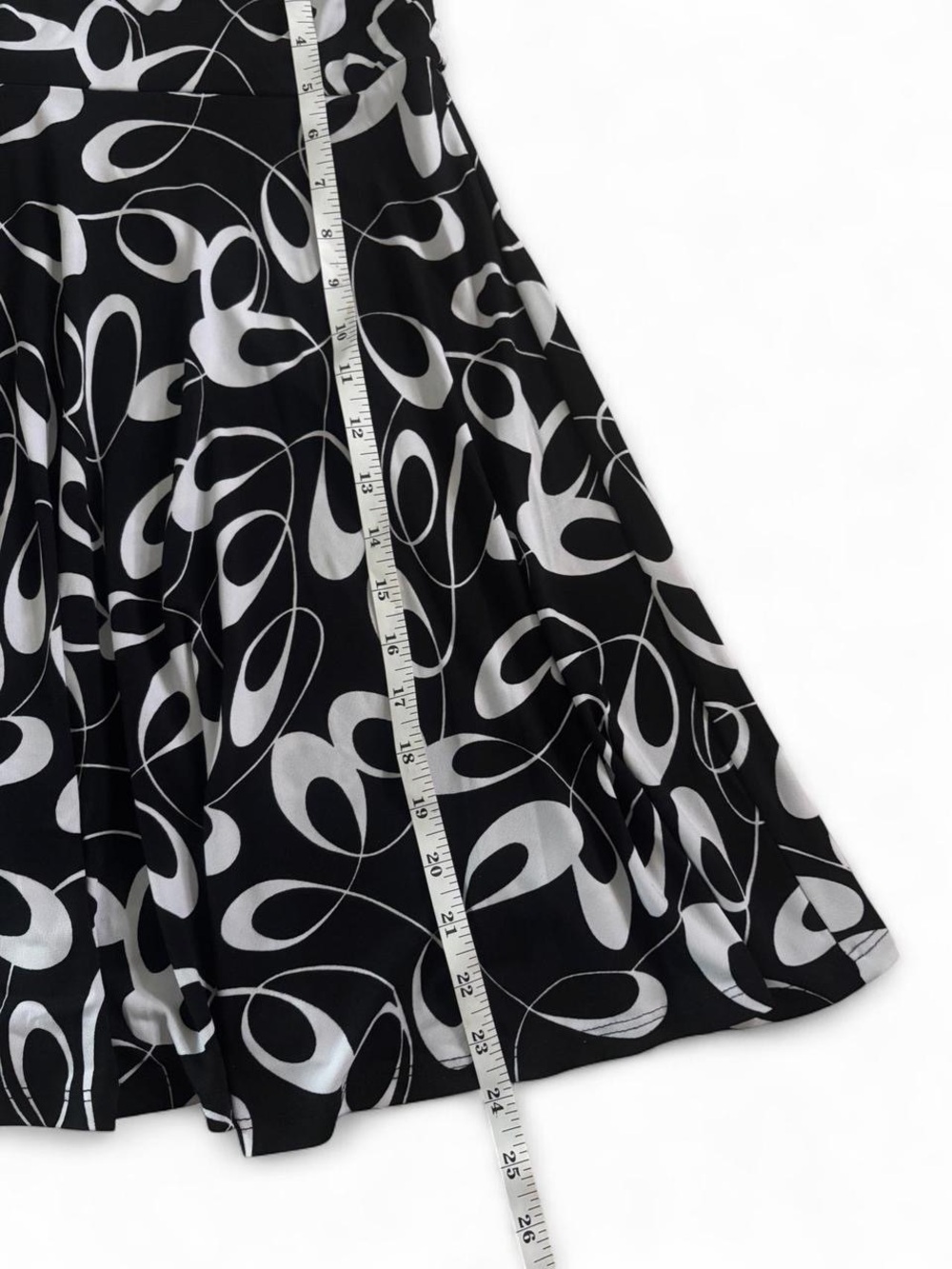 y2k black and white patterned skirt - Picture 4 of 5